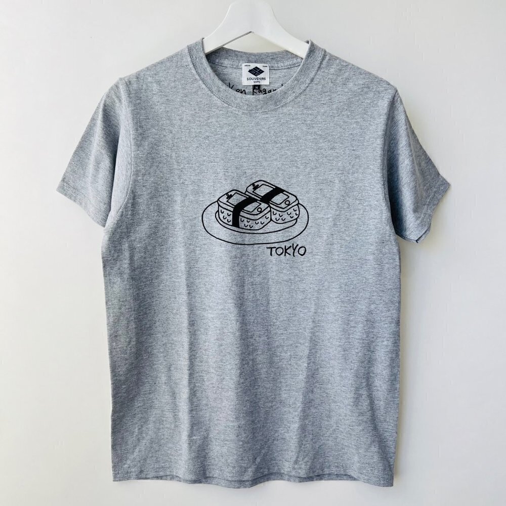 ❤️ Ken Kagami Japanese Unisex gray T-shirt , Musubi prints , Size S